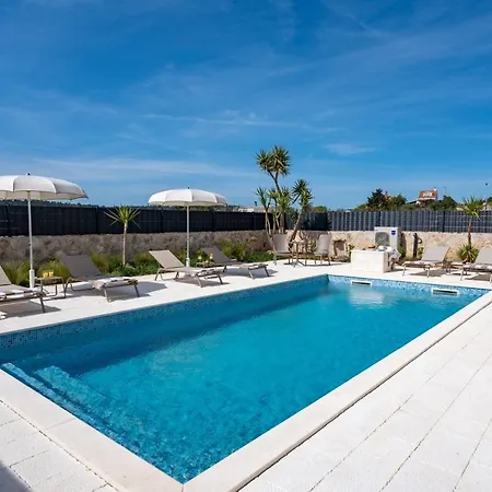 Ora With Heated Pool, Whirlpool, 4 Bedrooms * Grohote