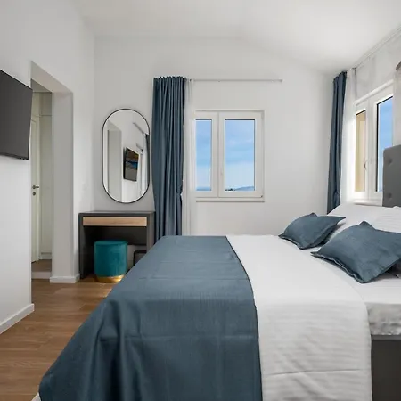 Вилла Ora With Heated Pool, Whirlpool, 4 Bedrooms