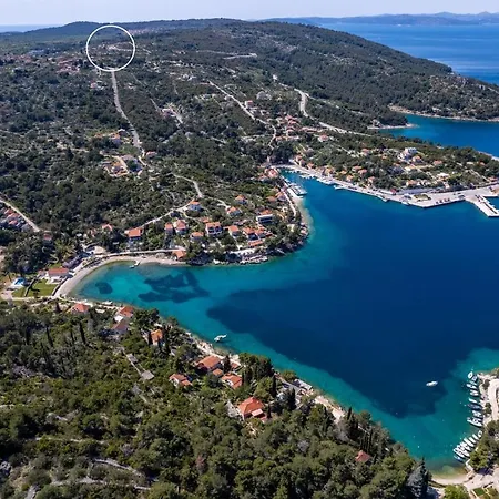 Villa Ora With Heated Pool, Whirlpool, 4 Bedrooms